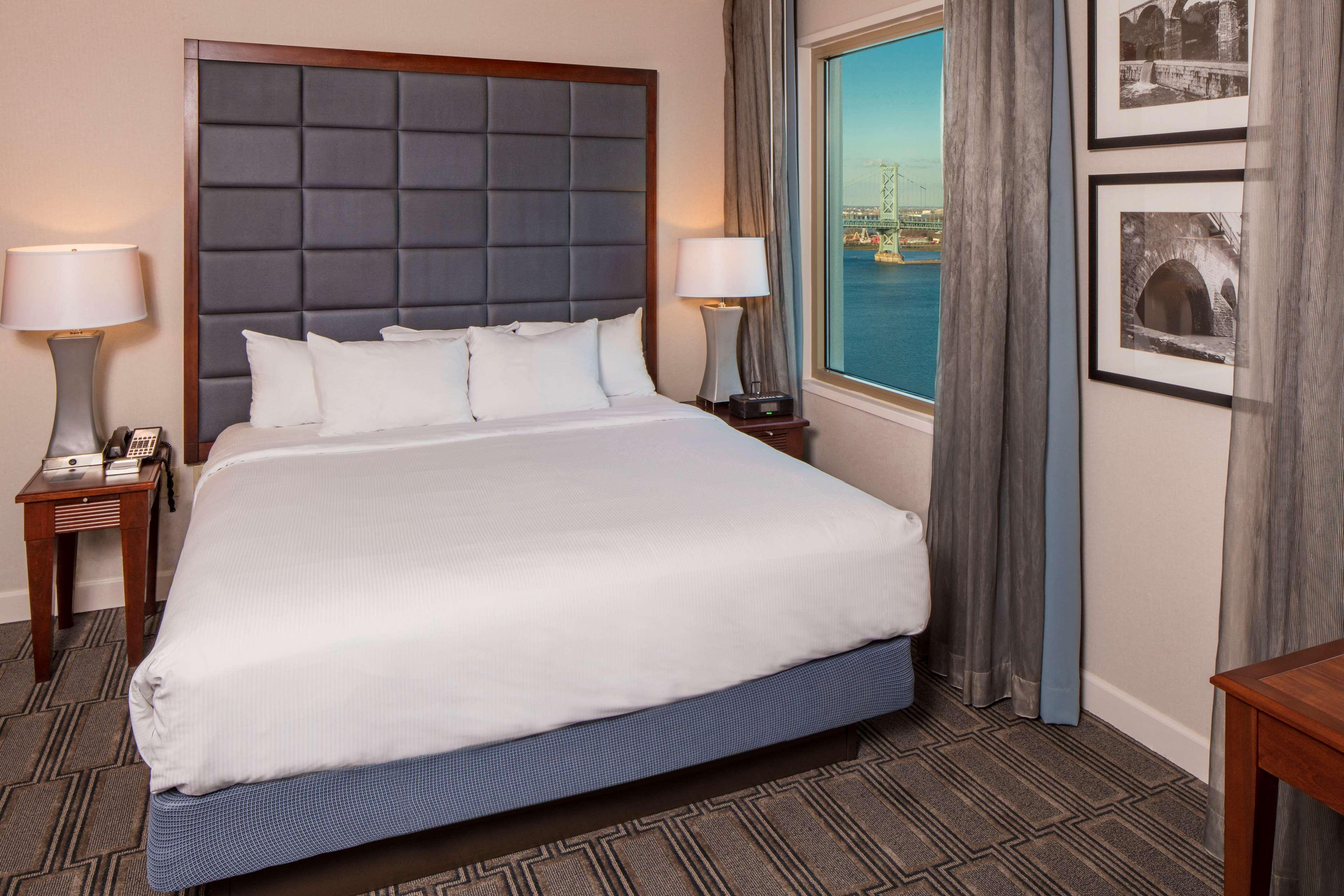 Hotel Hilton Philadelphia At Penn'S Landing Habitación foto